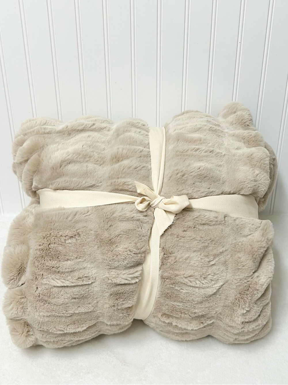 Pottery Barn Faux Fur Ruched Throw Champagne large